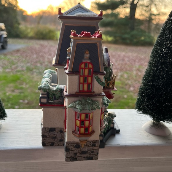 Department 56 Glacier Park Pavilion North Pole Christmas Village Limited Edition - Picture 5 of 14